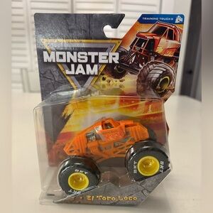 El Toro Loco Training Truck 1:64 scale series 43